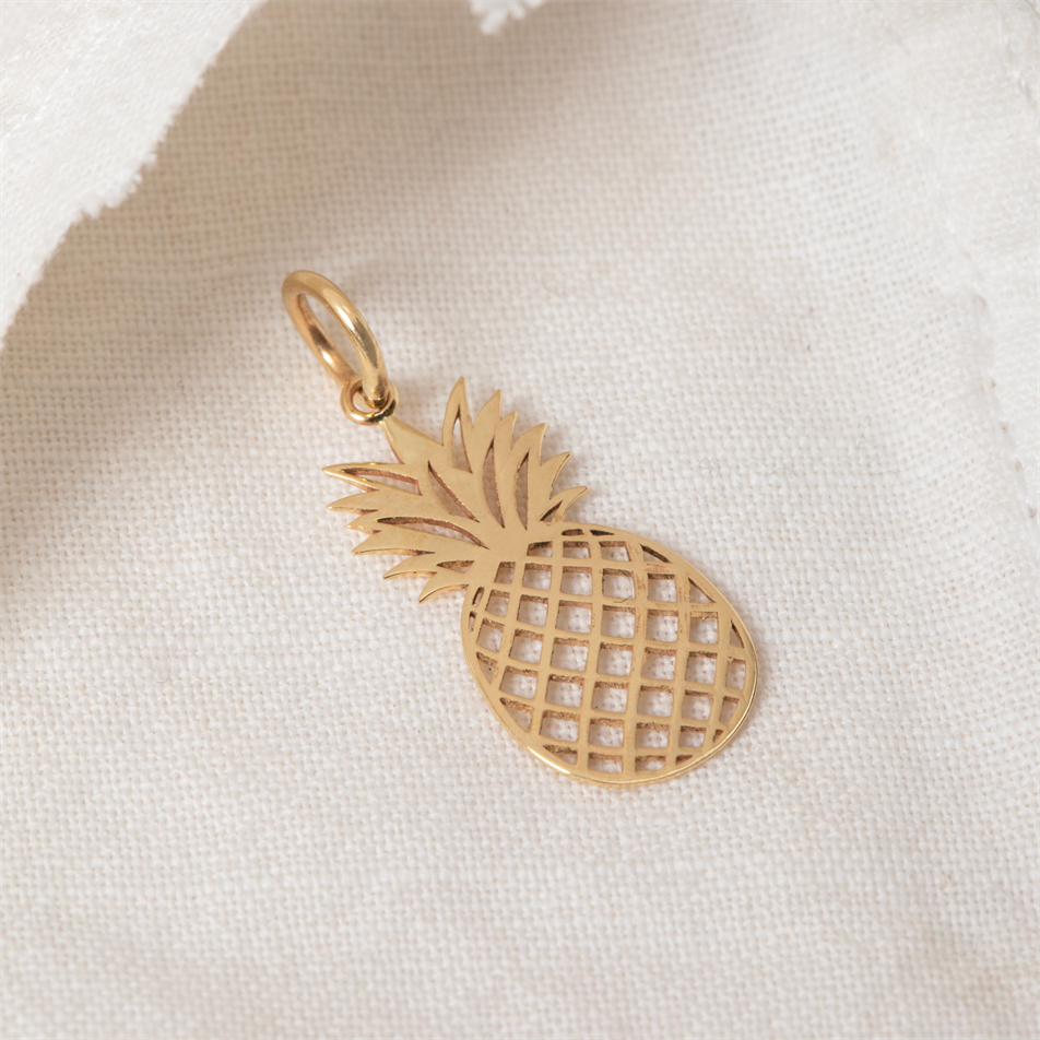 Gold Pineapple Pendant Necklace