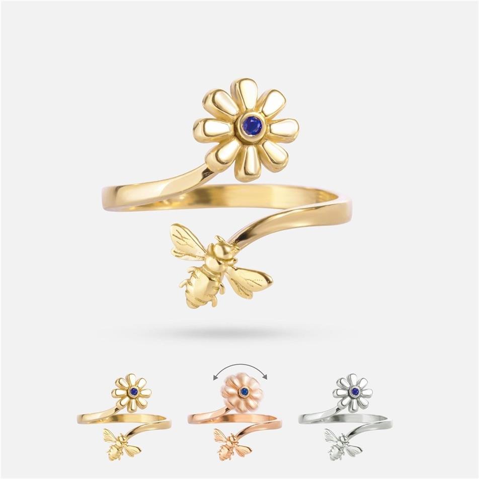 Solid Gold Daisy and Bee Wrap Ring