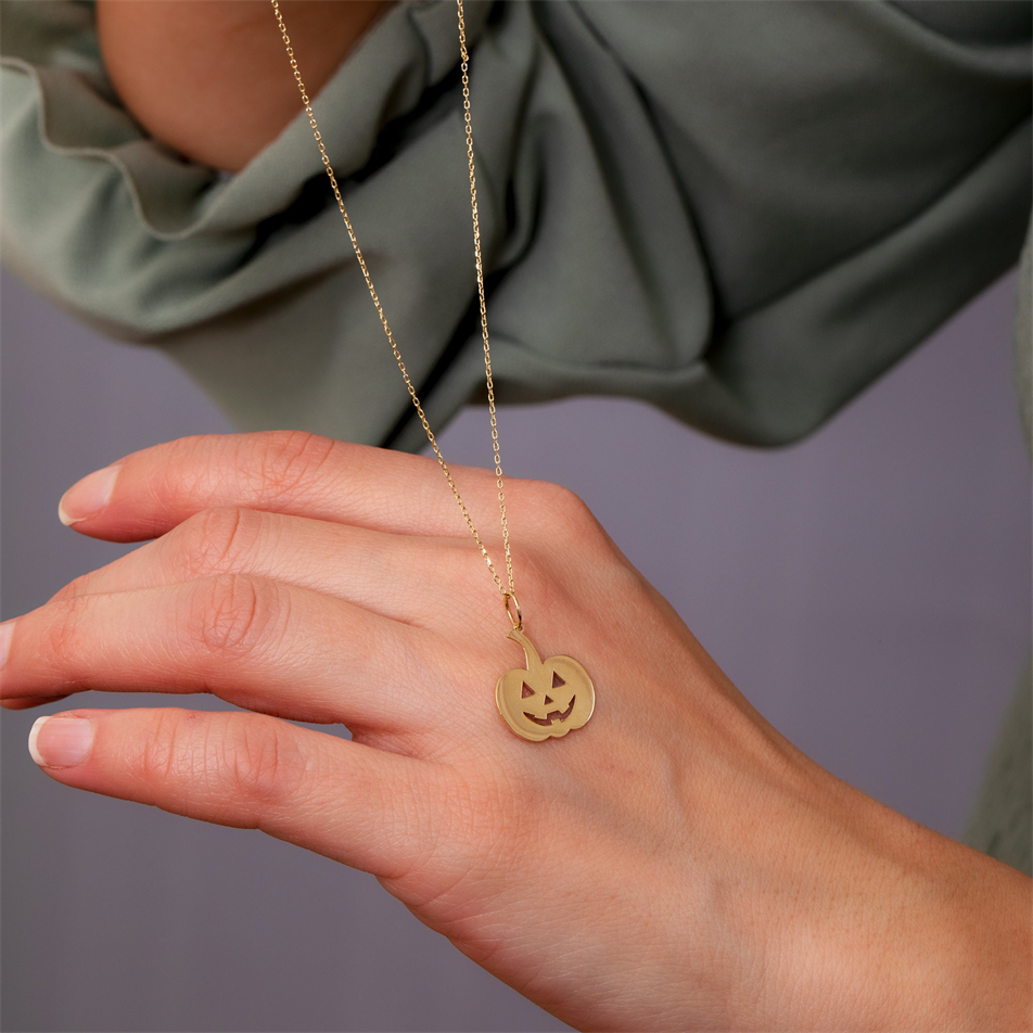 Altın Balkabağı Figürlü Kolye