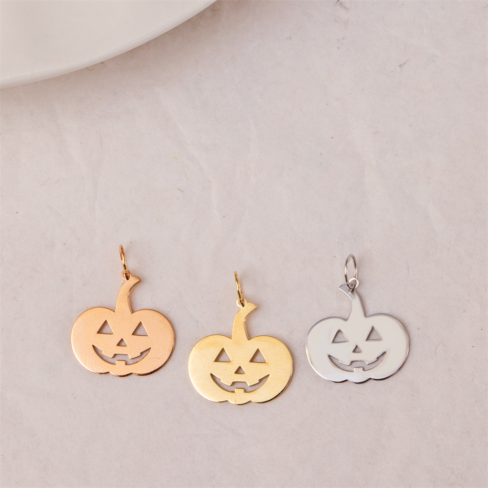 Altın Balkabağı Figürlü Kolye