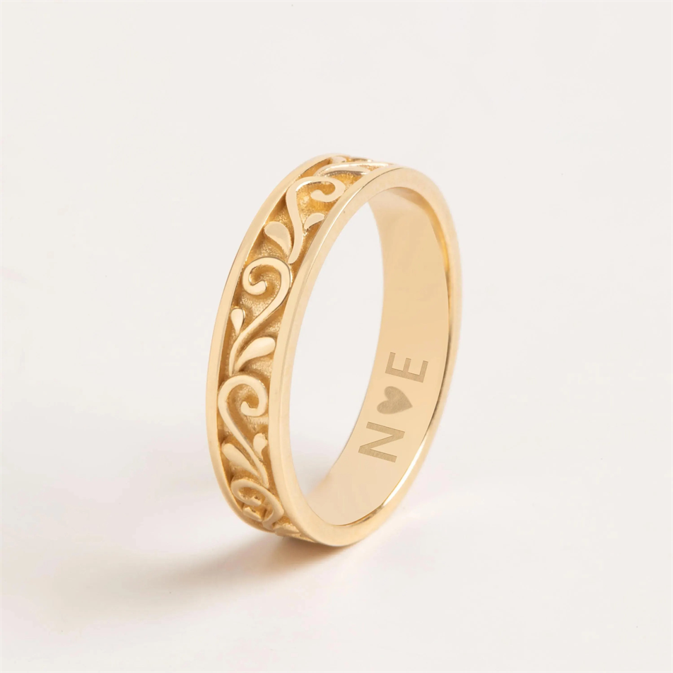 Gold Vintage Scroll Wedding Band
