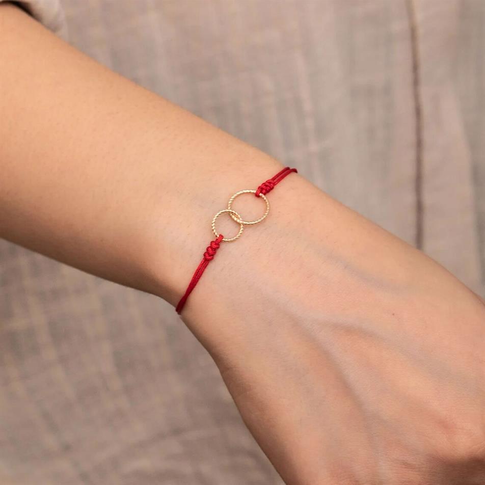 Gold Interlocking Double Circle Bracelet