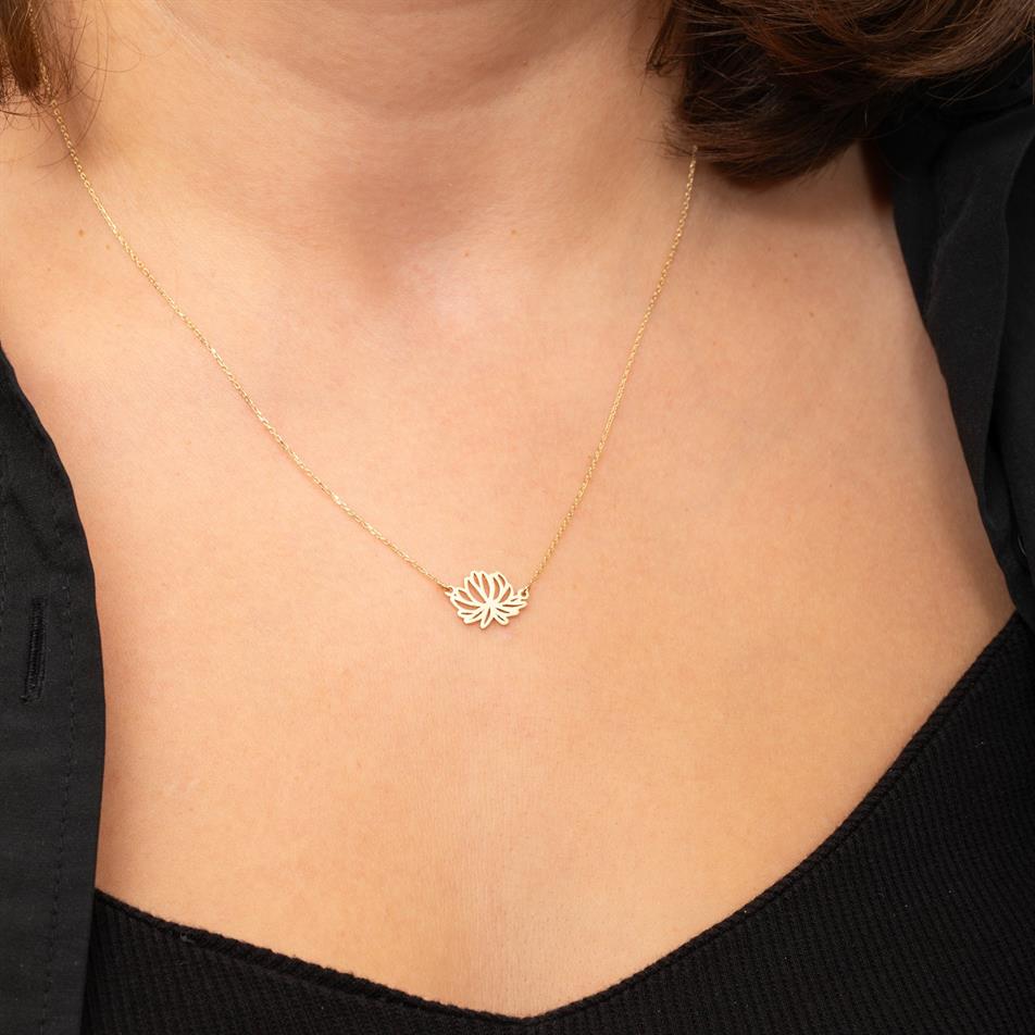 Altın Doğum Çiçeği Kolye