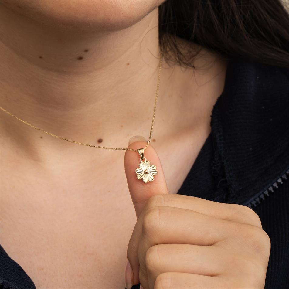 Altın Dört Yapraklı Yonca Kalemli Kolye