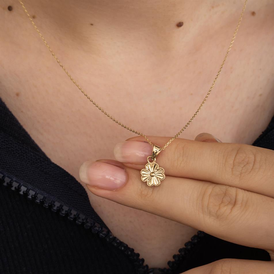 Altın Dört Yapraklı Yonca Kalemli Kolye