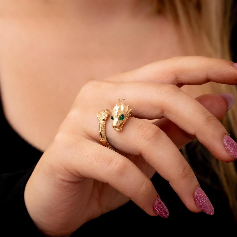 Altın Ejderha Yüzük