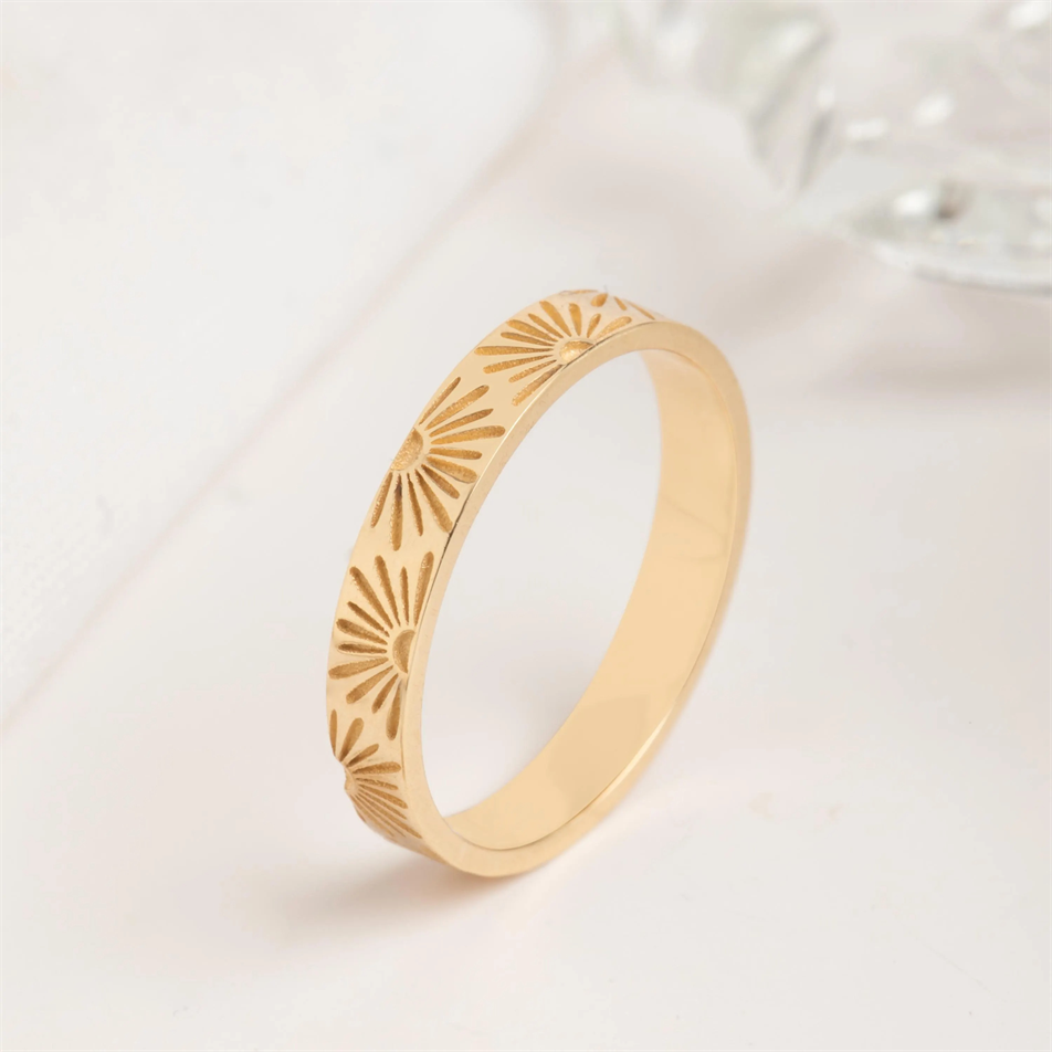 Gold Sunburst 3mm Wedding Band