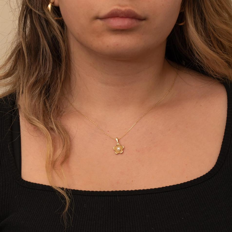 Gold Pearl Flower Necklace