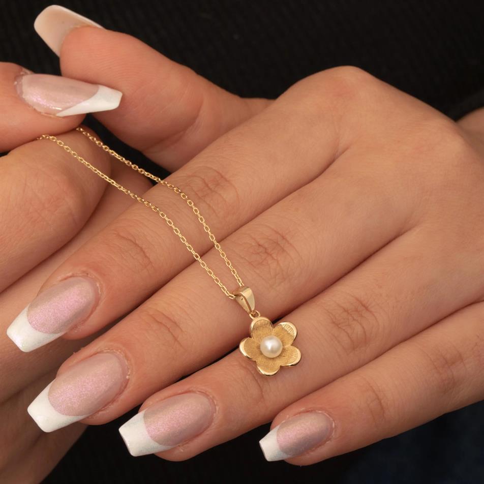 Gold Pearl Flower Necklace