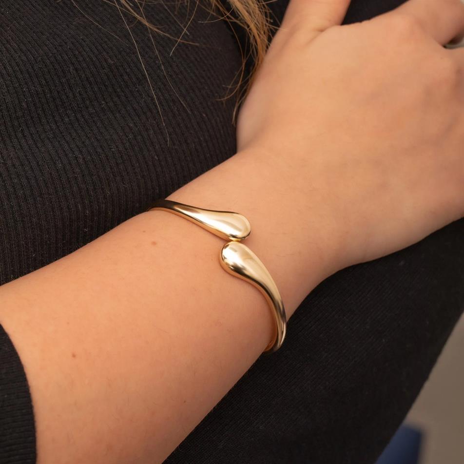 Gold Luxury Hinged Cuff Bangle