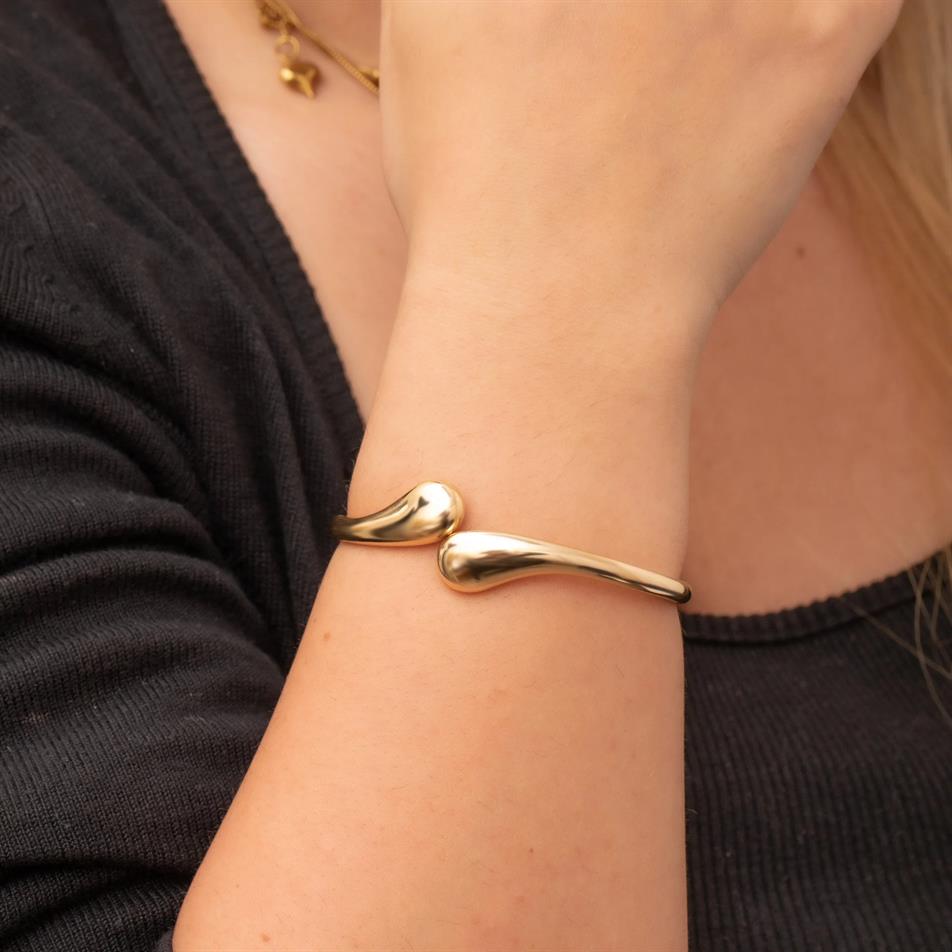 Gold Luxury Hinged Cuff Bangle