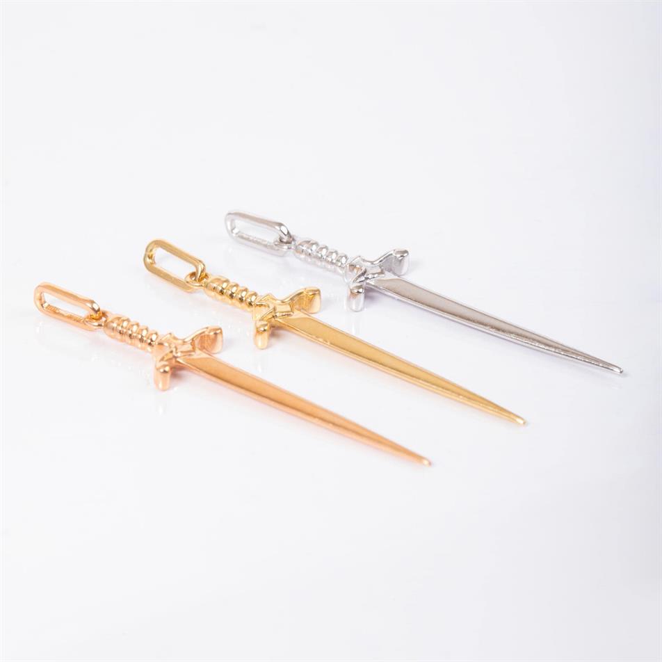 Altın Kılıç Kolye