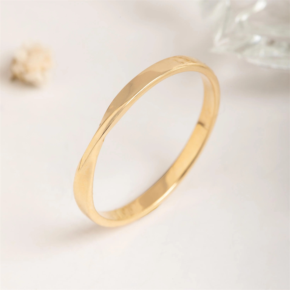 Gold Mobius Infinity Ring