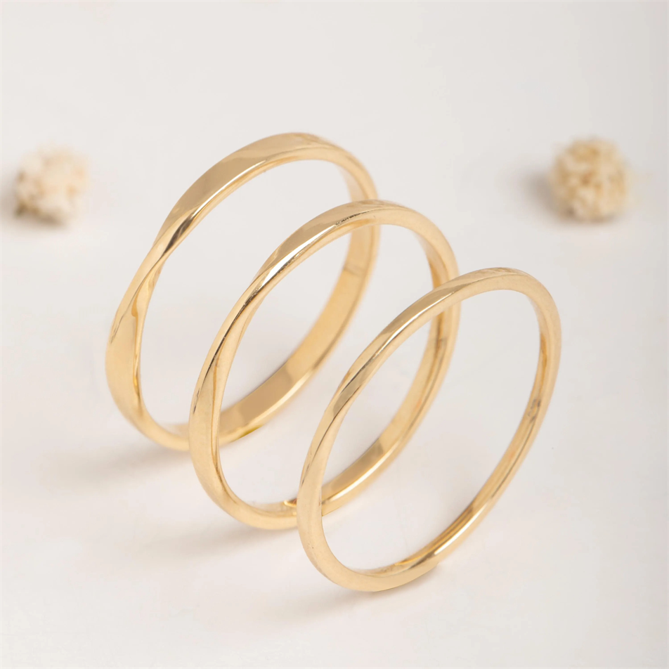 Gold Mobius Infinity Ring