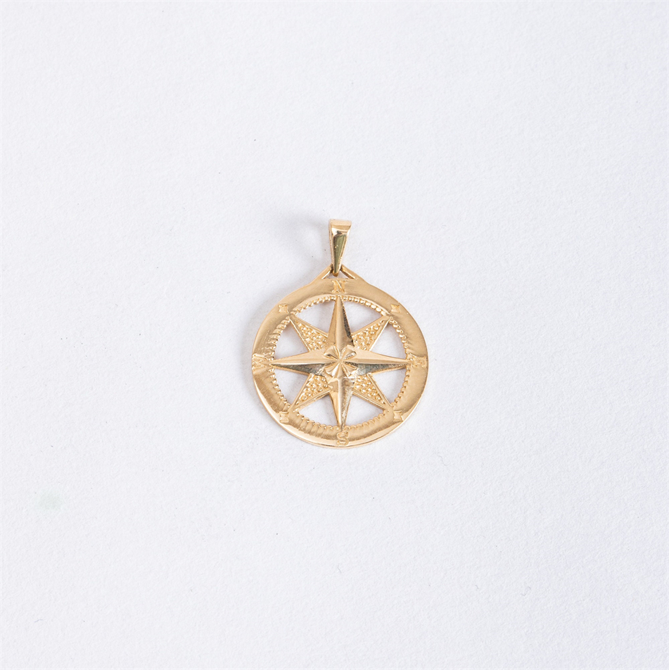 Altın Pusula Figürlü Kolye