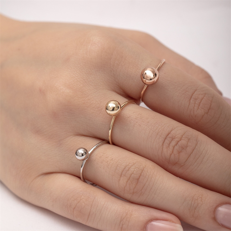 Altın Top Figürlü Yüzük