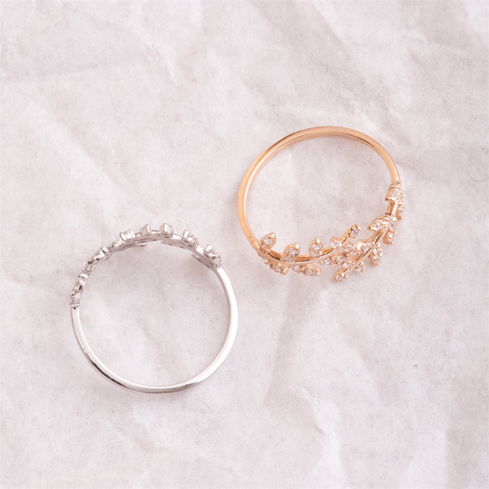 Altın Yaprak Figürlü Taşlı Yüzük