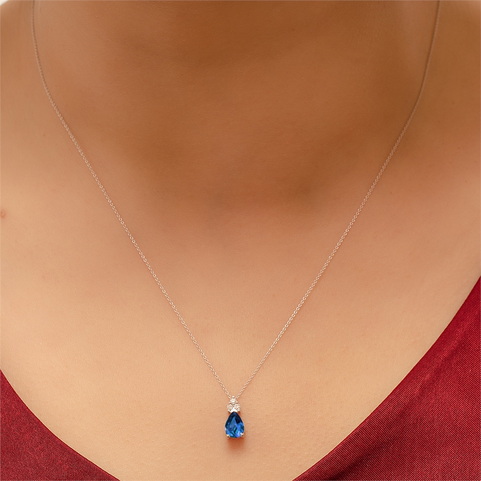 0.06 Karat Pırlanta Safir Kolye