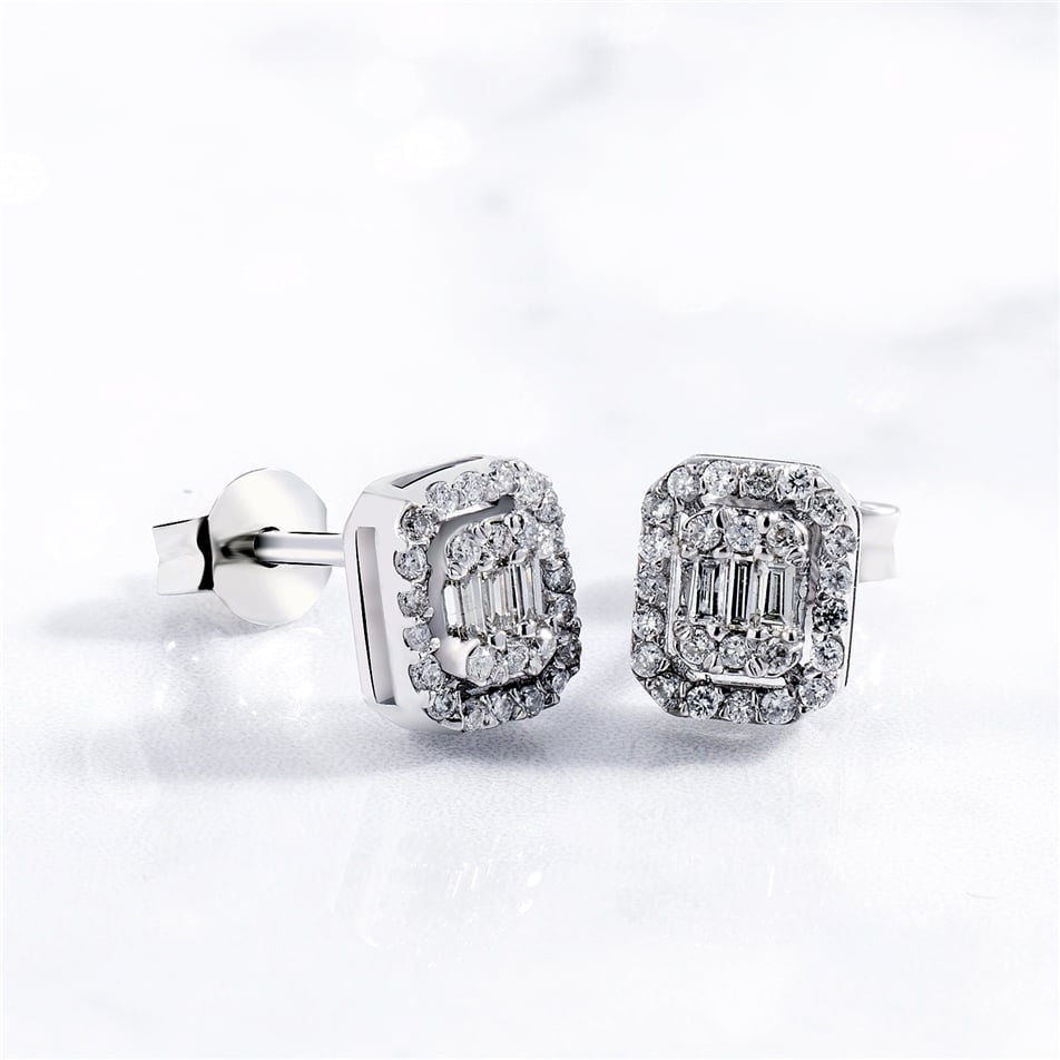 0.31 Karat Pırlanta Baget Küpe