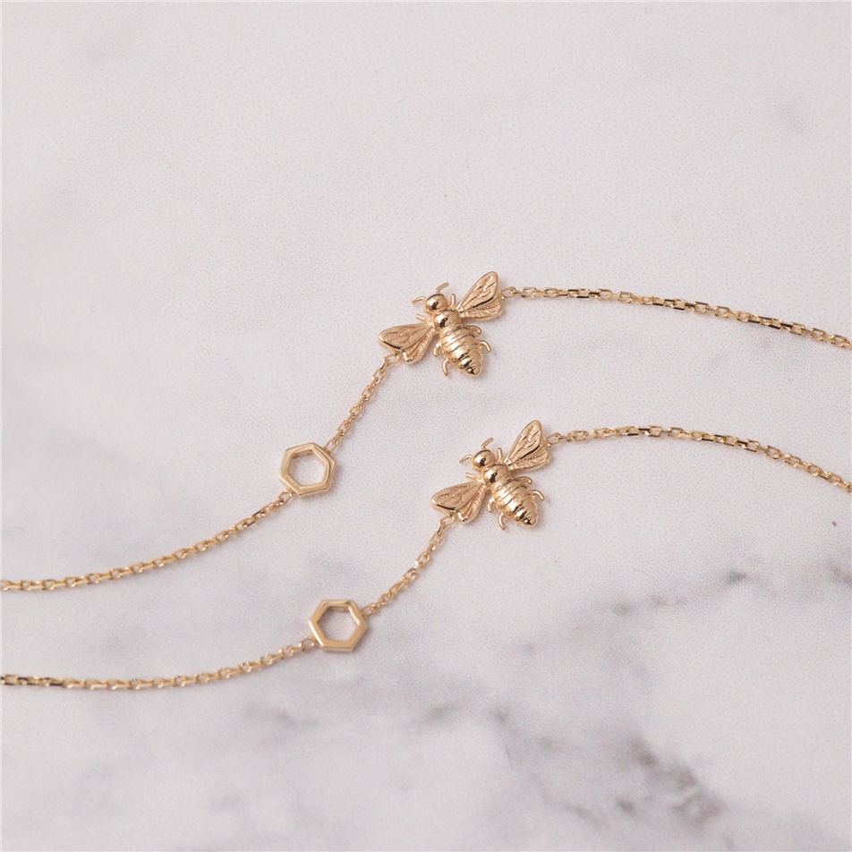Solid Gold Bee Bracelet 