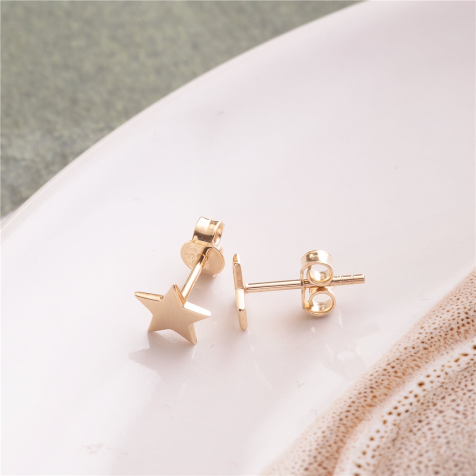 Solid Gold Star Stud Earrings