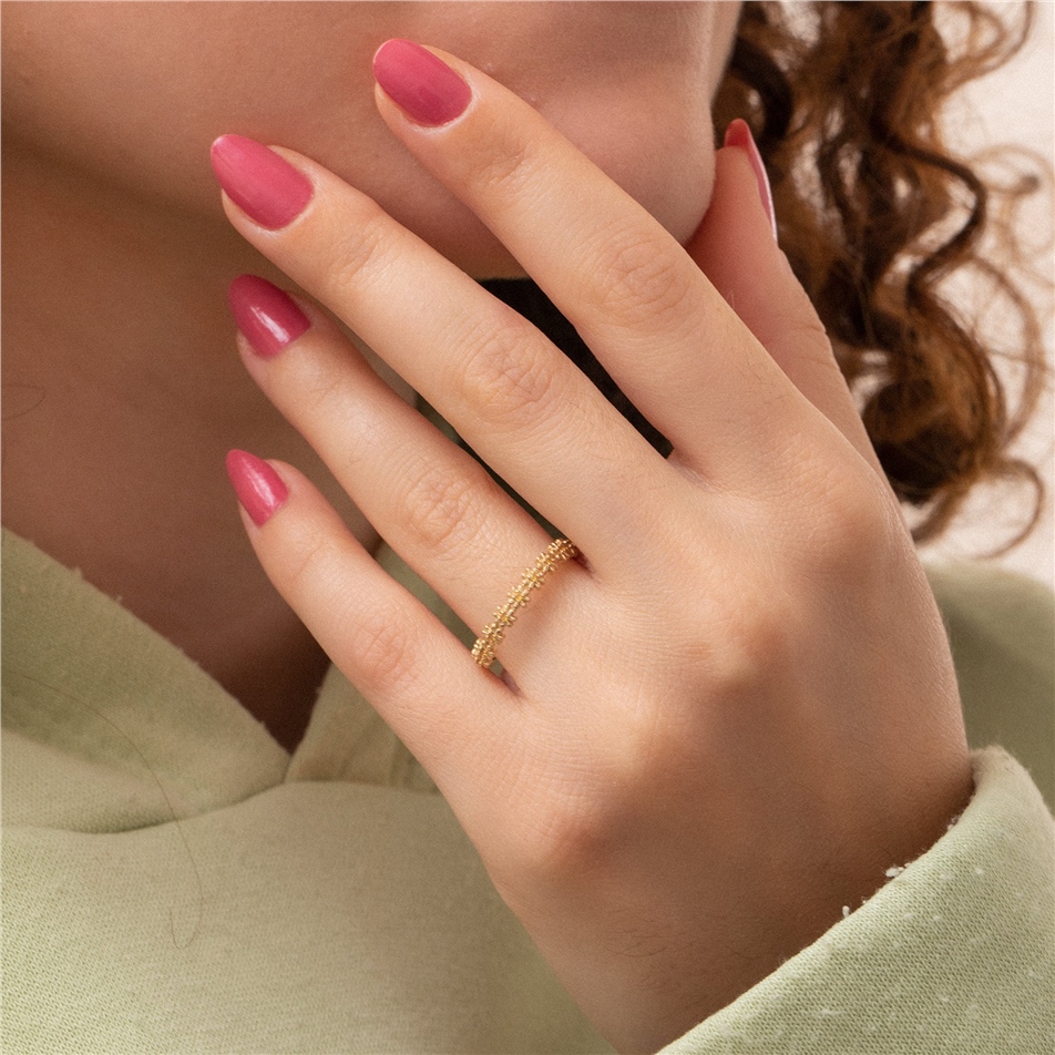 Solid Gold Daisy Ring