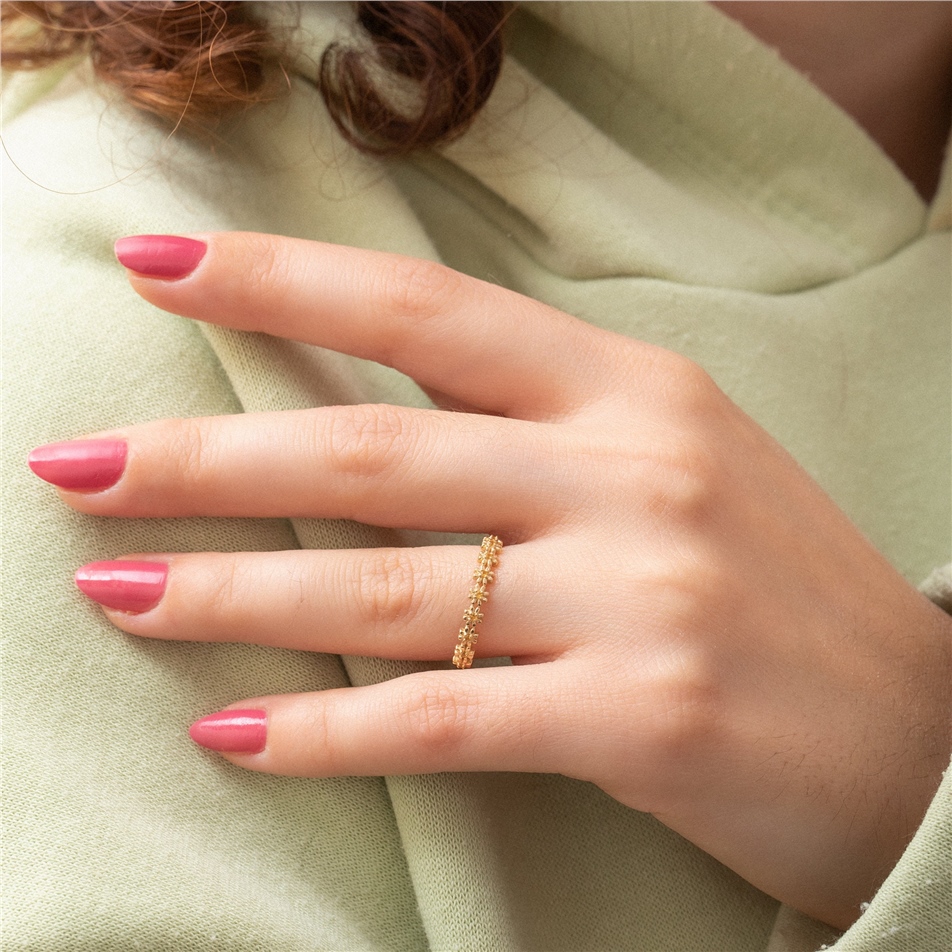 Solid Gold Daisy Ring