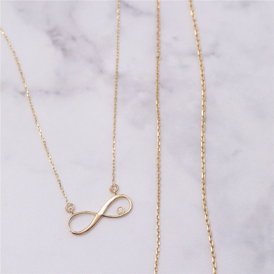 0.01 Karat Pırlantalı Sonsuzluk Kolye