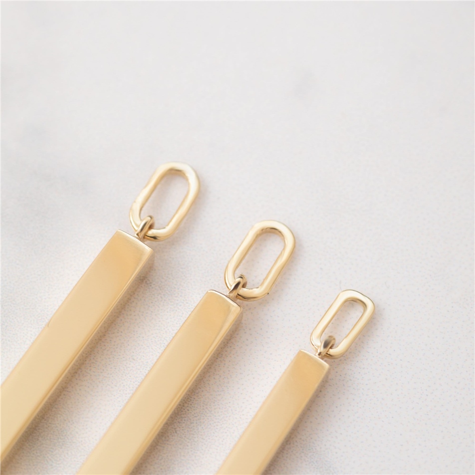 Solid Gold Vertical 3D Bar Pendant