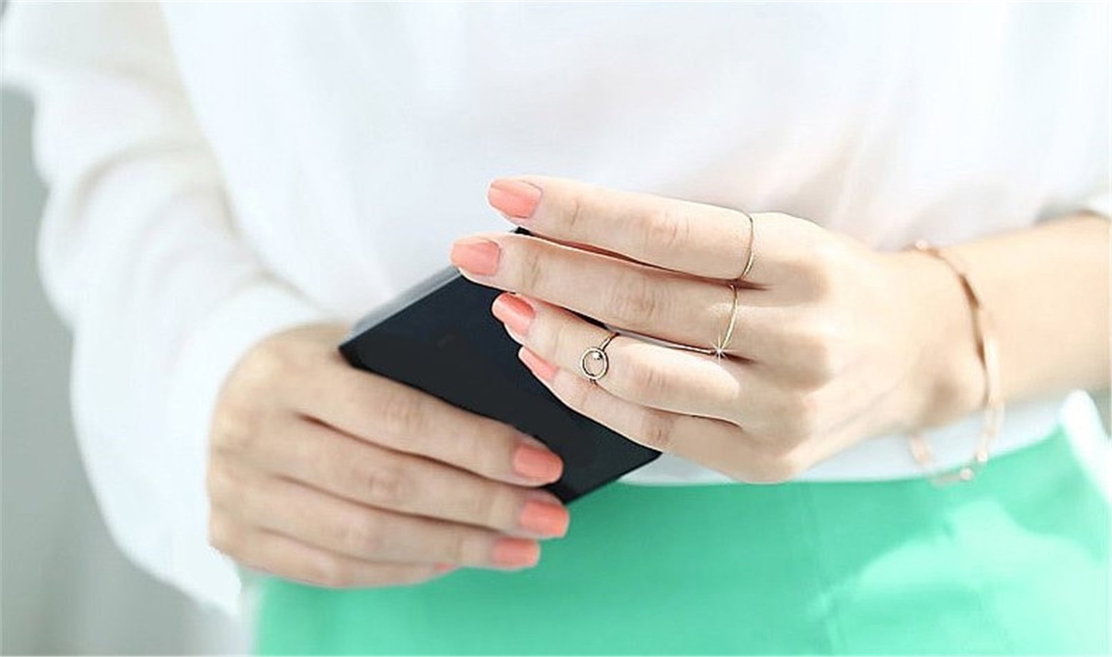 Solid Gold Thin Band Ring