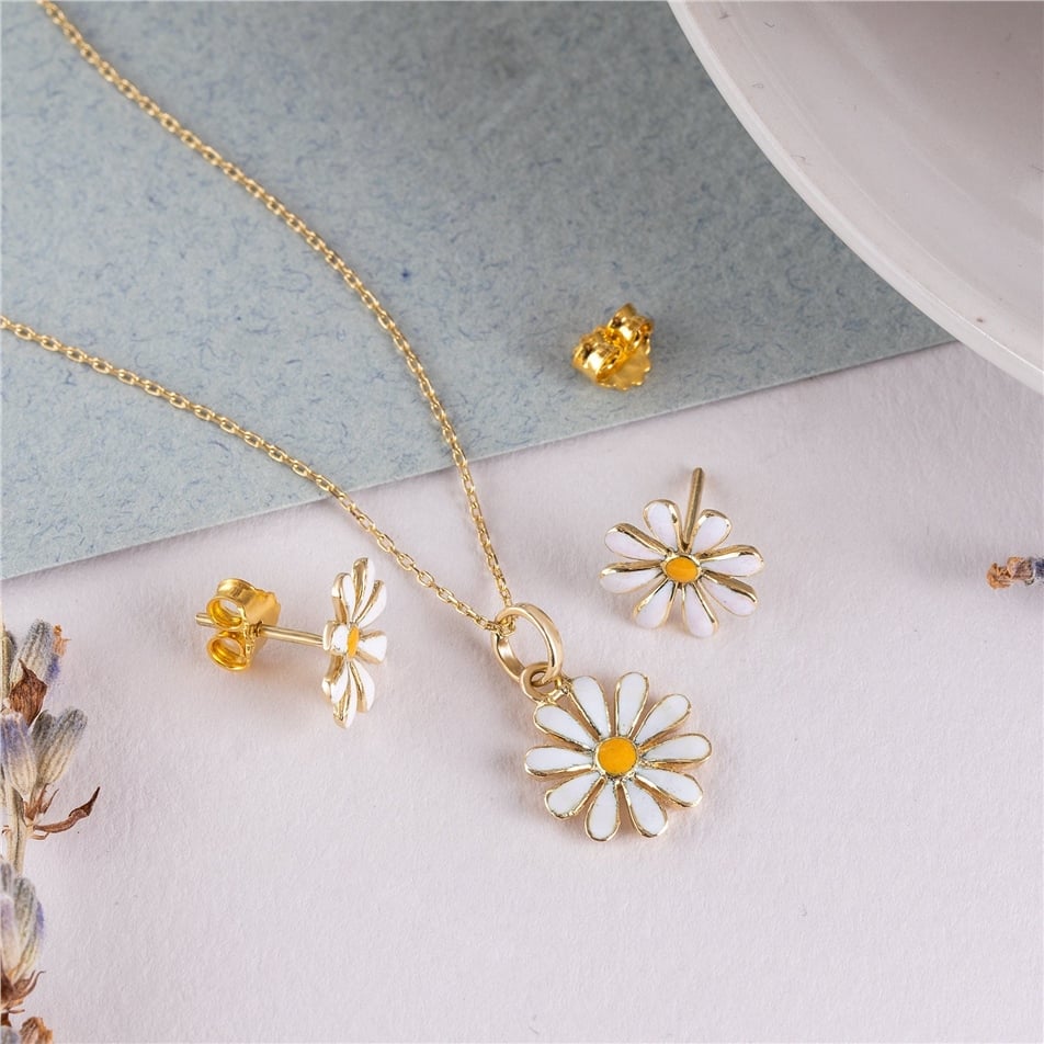 Solid Gold Enamel Daisy Necklace