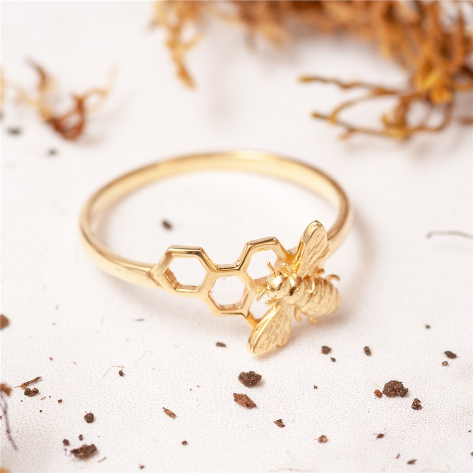 Solid Gold Honeycomb, Bee Ring