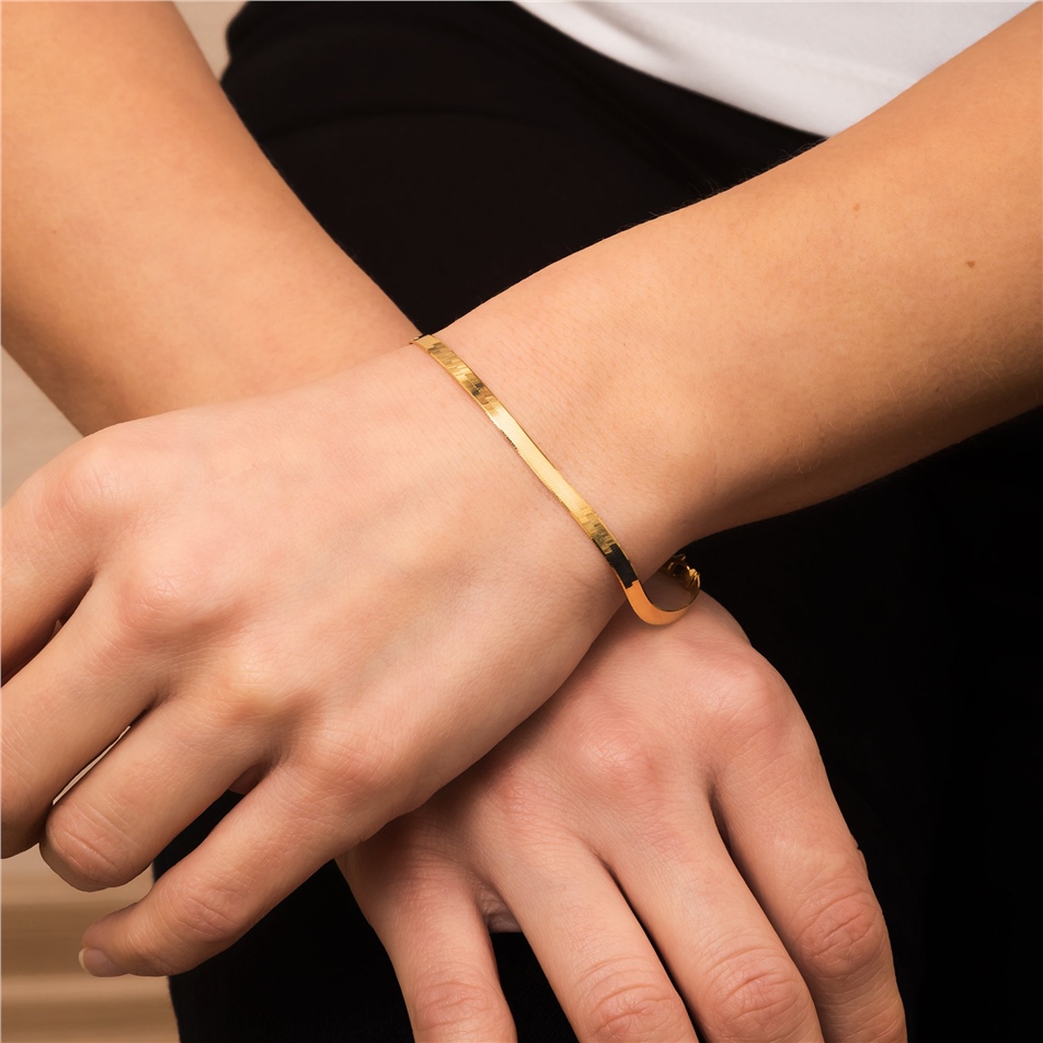 Solid Gold Flat Herringbone Necklace