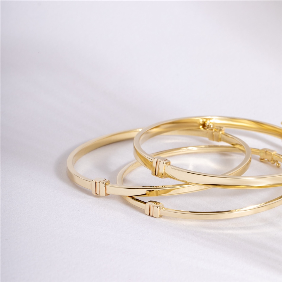 Solid Gold Hinged Bangle Bracelet