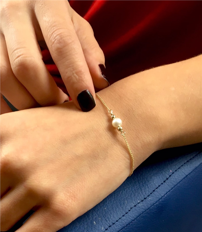 Solid Gold Classic Pearl Bracelet