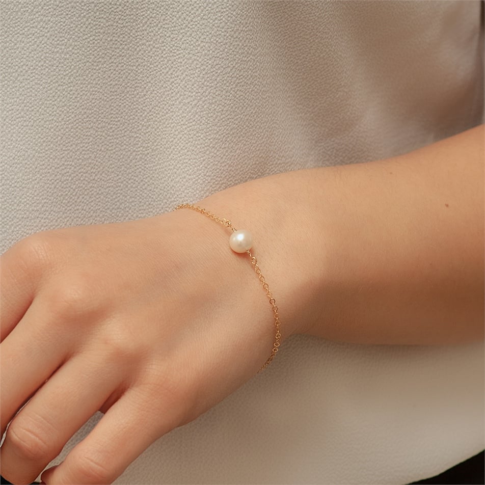 Solid Gold Classic Pearl Bracelet
