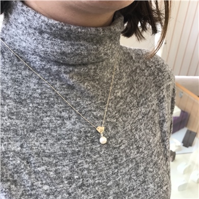 Solid Gold Bird Pearl Necklace