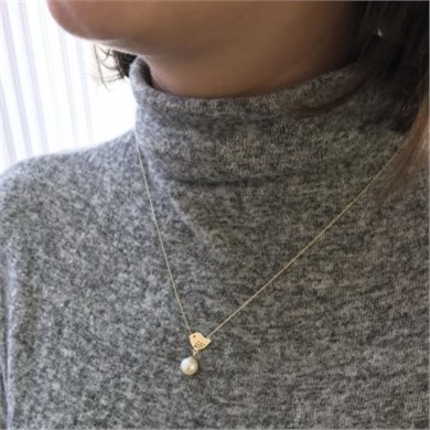 Solid Gold Bird Pearl Necklace