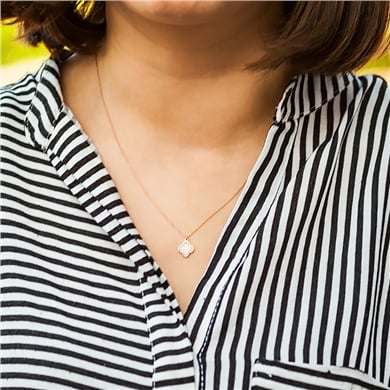 Solid Gold Enamel Daisy Necklace