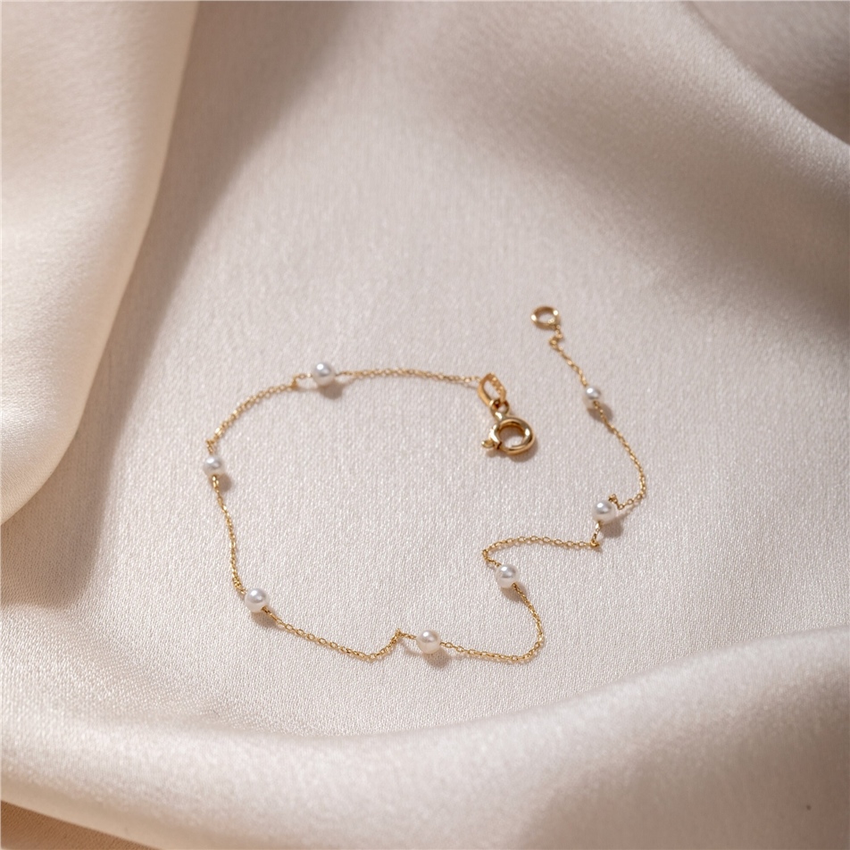 Solid Gold Multi Pearl Bracelet