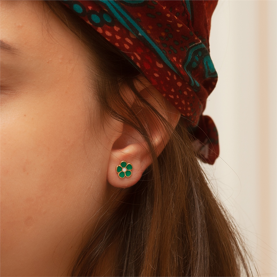 Solid Gold Enamel Daisy Earring