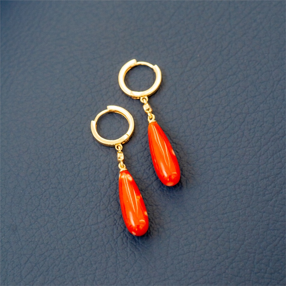 Solid Gold Onix Earring