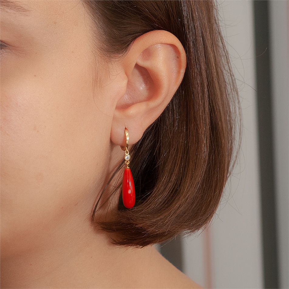 Solid Gold Onix Earring