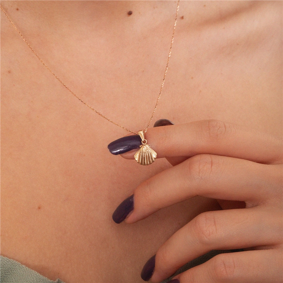 Solid Gold Sea Shell Necklace