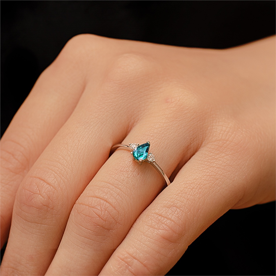 Solid Gold 0.09 ct. Diamond Blue Topaz Fancy Ring