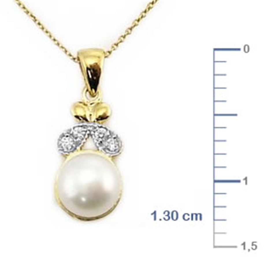 Solid Gold 0.04 ct. Diamond Pearl Necklace
