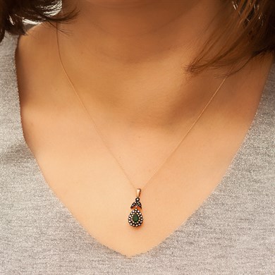 Solid Gold 0.14 ct Diamond Emerald Necklace