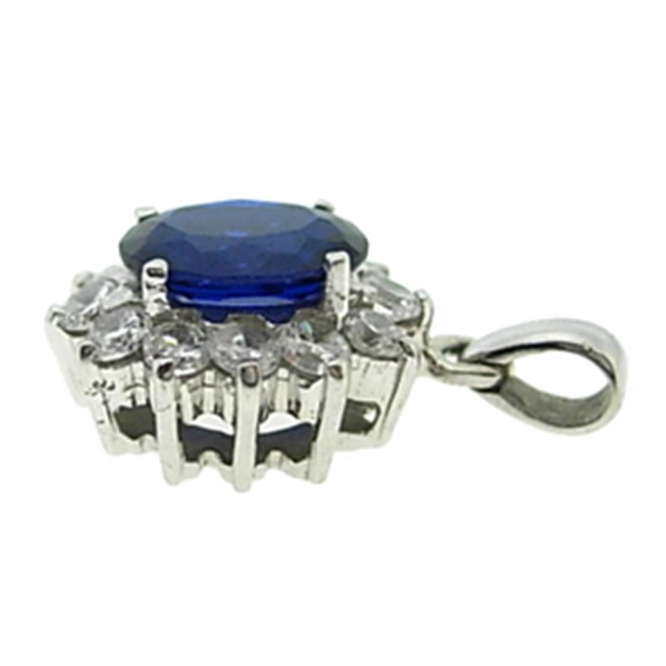 Solid Gold Cluster Necklace