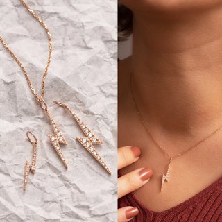 Solid Gold Vertical Lightning Necklace