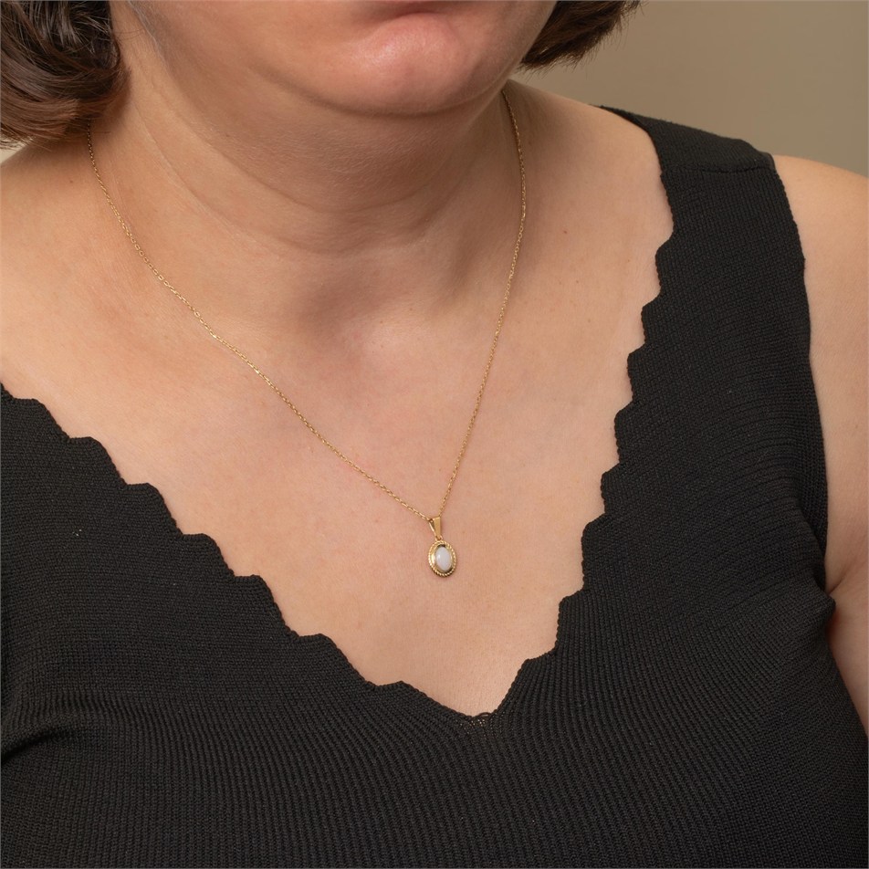 Minimal Oval Opal Altın Kolye
